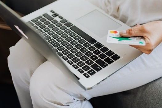 Video content to educate customers is more important then ever, as consumers turn online to research products | DMX Marketing Experts Video content to educate customers is more important then ever, as consumers turn online to research products | DMX Marketing Experts