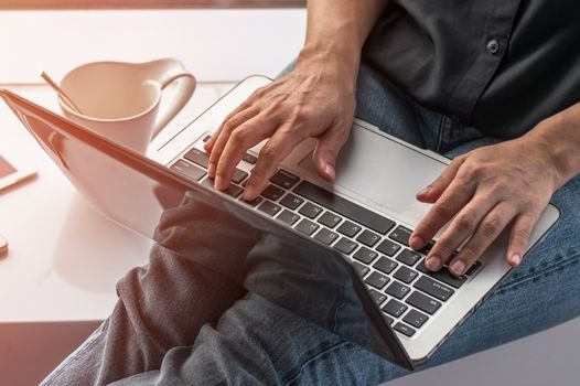 Consumers still look to blogging to learn, offering brands the chance to show their expertise | DMX Marketing Experts