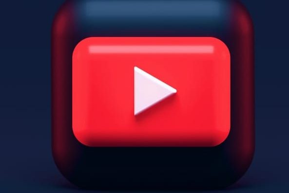 With informational videos, YouTube is the perfect place to educate your audience | DMX Marketing Experts With informational videos, YouTube is the perfect place to educate your audience | DMX Marketing Experts