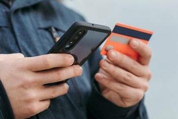 80% of users use Instagram to help decide when purchasing products | DMX Marketing Experts 80% of users use Instagram to help decide when purchasing products | DMX Marketing Experts