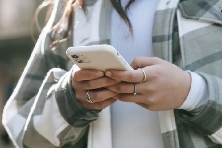 Quality customer service through social media is a major draw for consumers Quality customer service through social media is a major draw for consumers